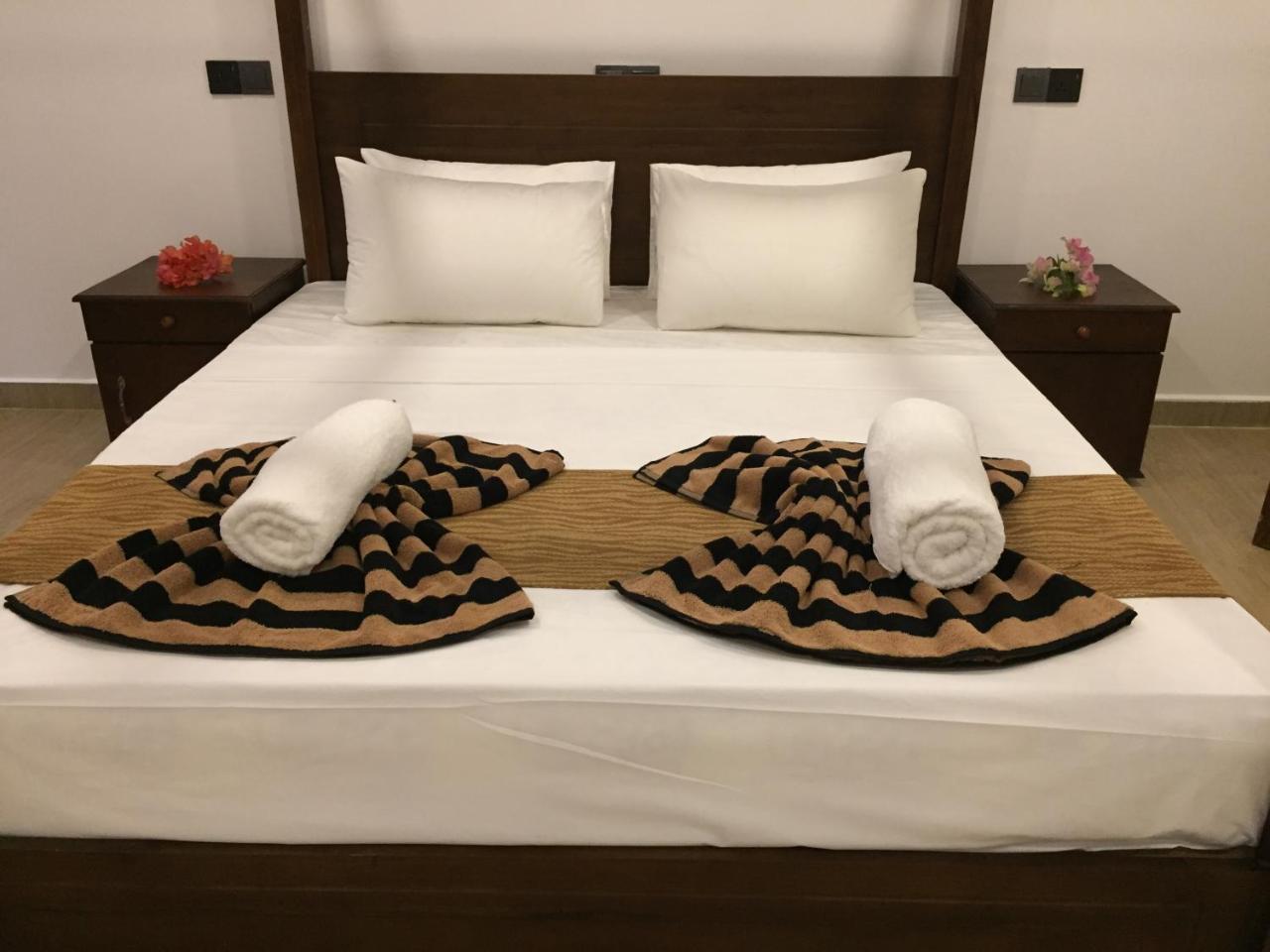Bay Hiriketiya Hotel Dikwella Kültér fotó