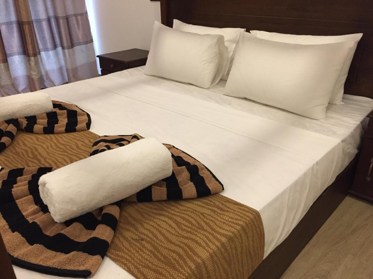 Bay Hiriketiya Hotel Dikwella Kültér fotó