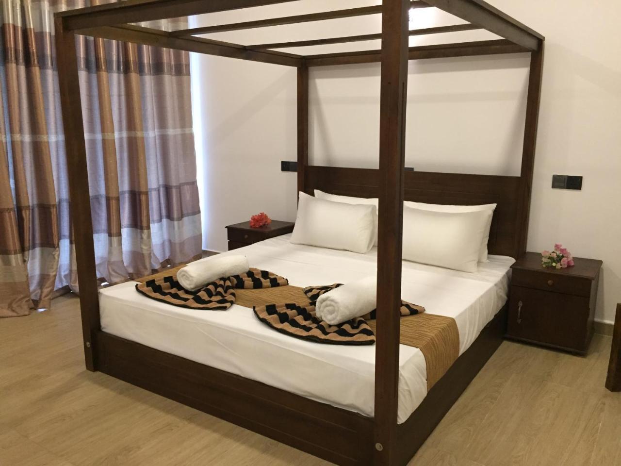 Bay Hiriketiya Hotel Dikwella Kültér fotó
