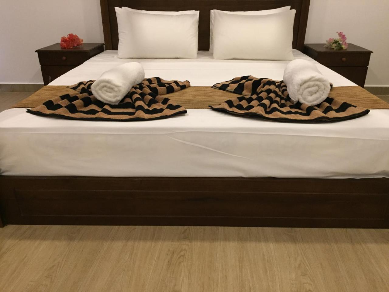 Bay Hiriketiya Hotel Dikwella Kültér fotó
