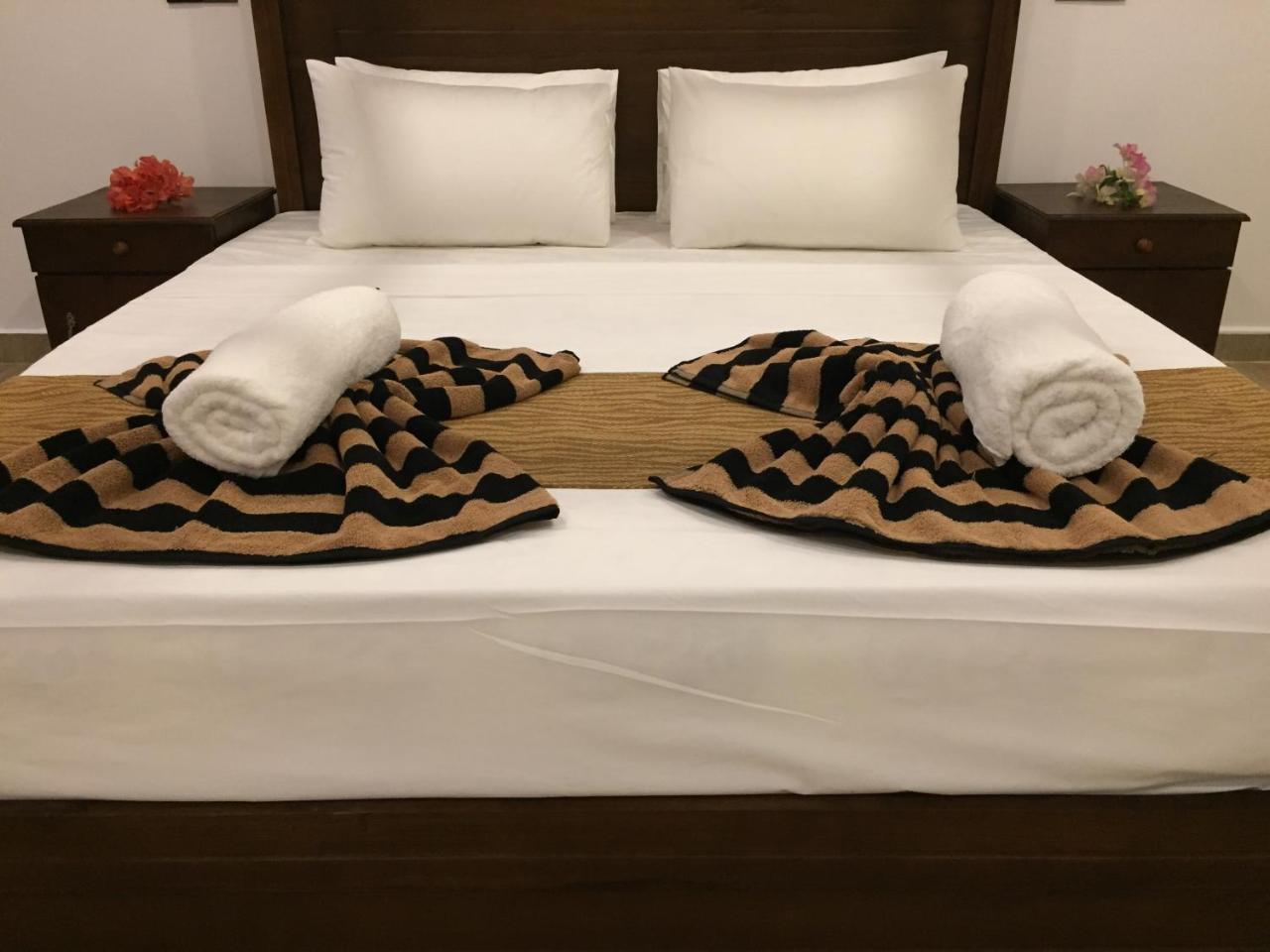 Bay Hiriketiya Hotel Dikwella Kültér fotó