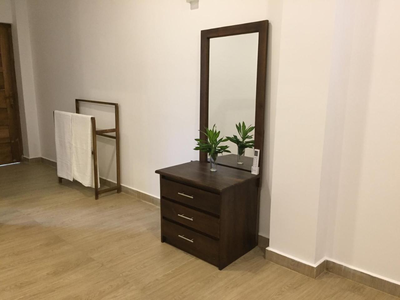 Bay Hiriketiya Hotel Dikwella Kültér fotó
